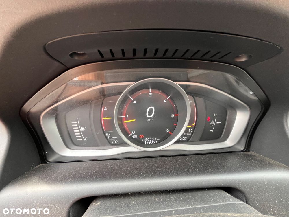 Volvo XC 60 D4 AWD Ocean Race - 6