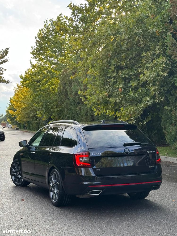 Skoda Octavia 2.0 TDI (Green tec) 4x4 DSG RS - 4
