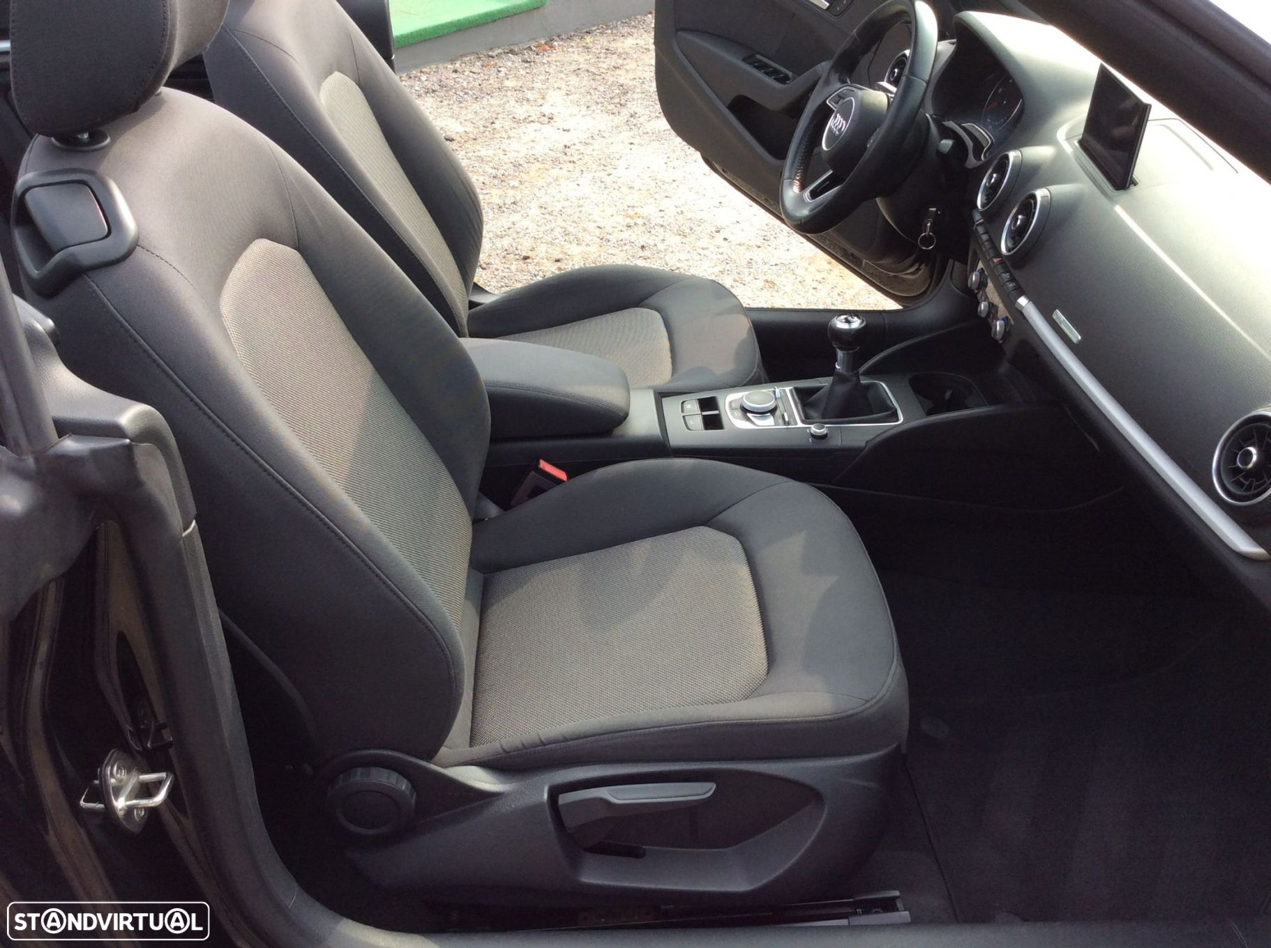 Audi A3 Cabrio 1.6 TDi Sport - 29