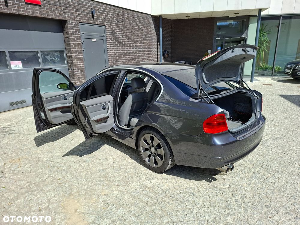 BMW Seria 3 - 10