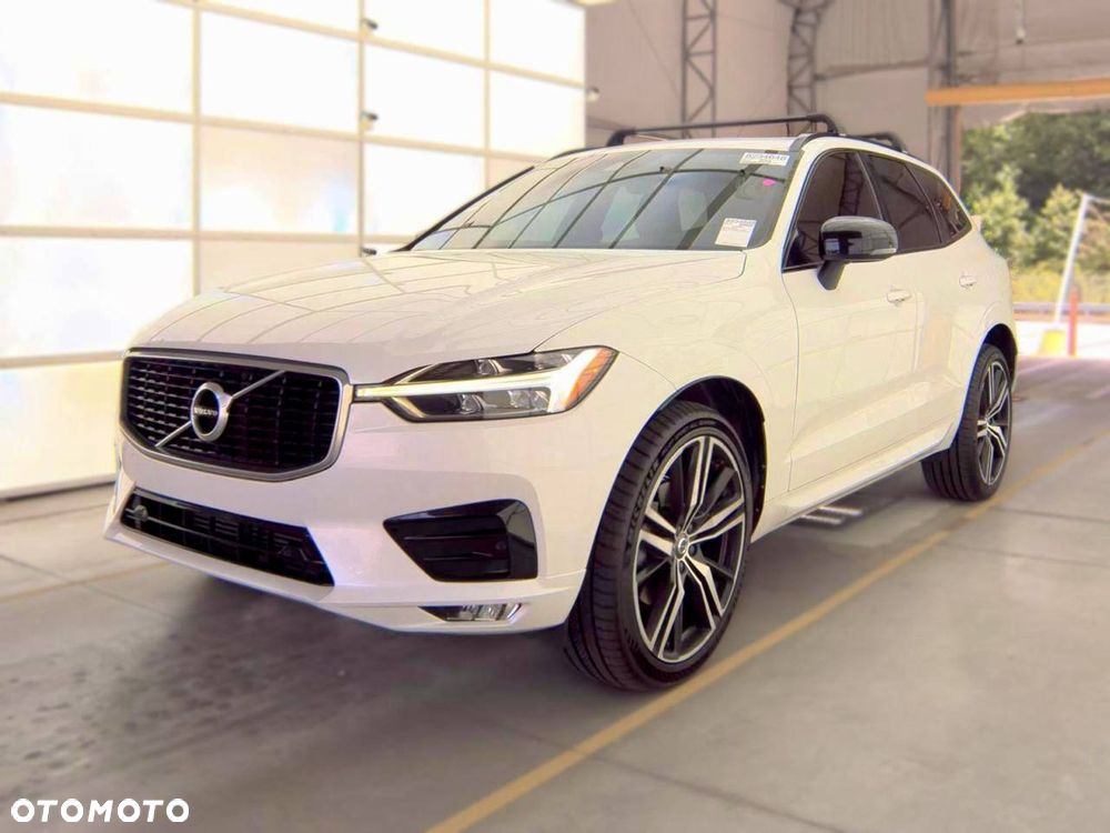 Volvo XC 60 T5 AWD R-Design - 4