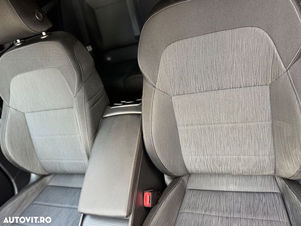 Skoda Superb 2.0 TDI DSG Active - 17