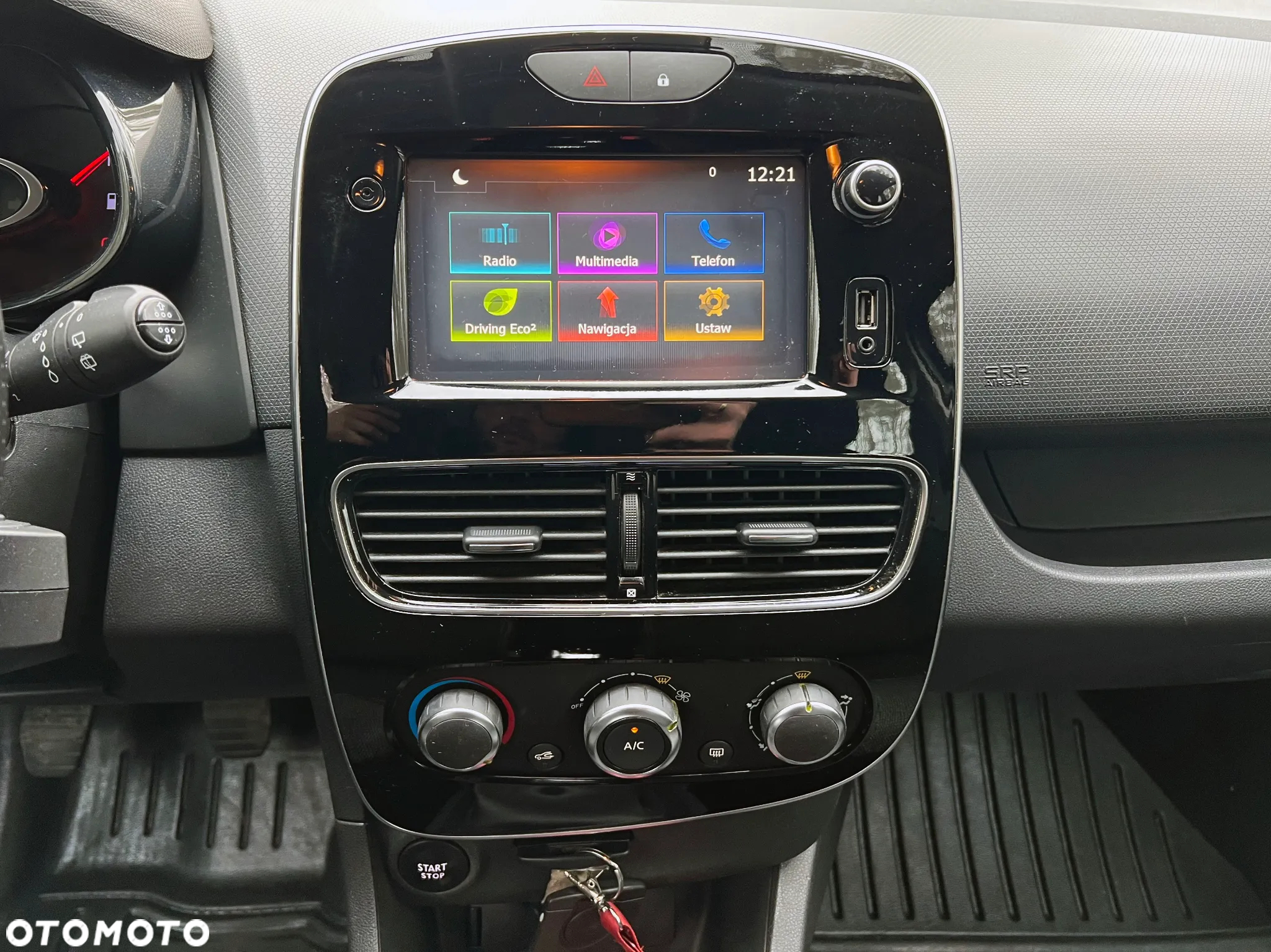 Renault Clio - 20