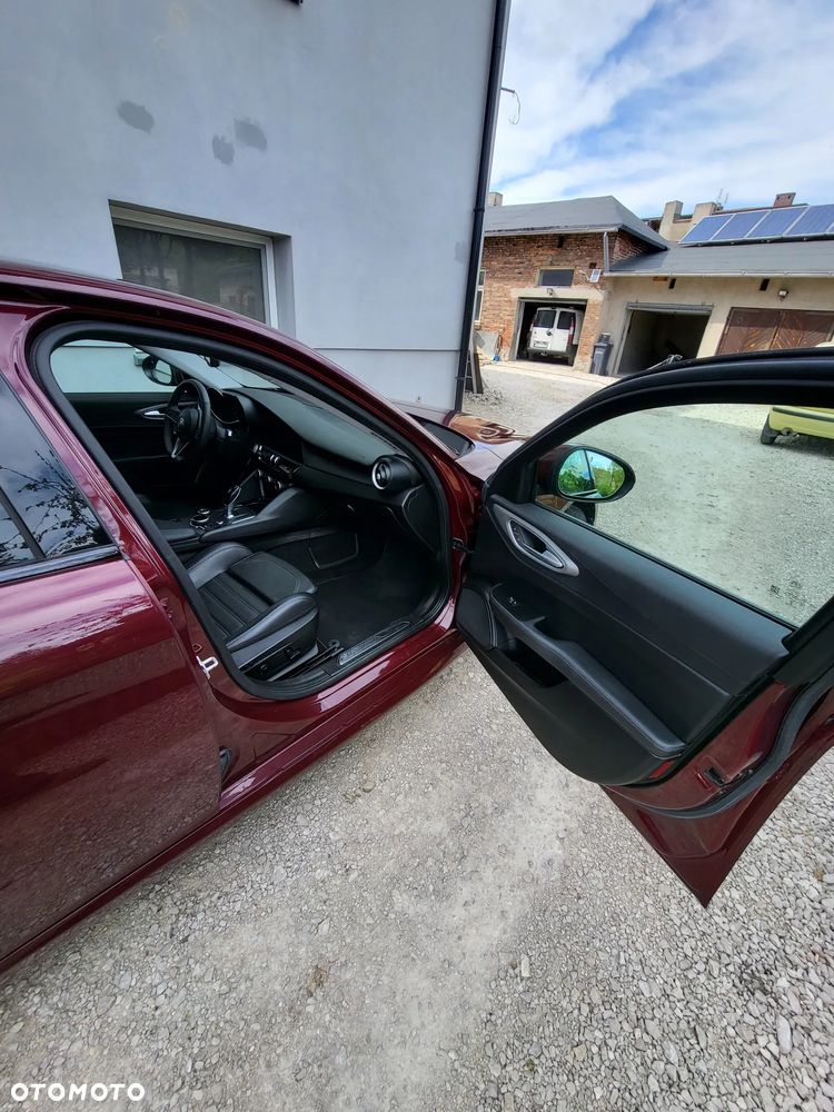 Alfa Romeo Giulia 2.0 Turbo Veloce Q4 - 6