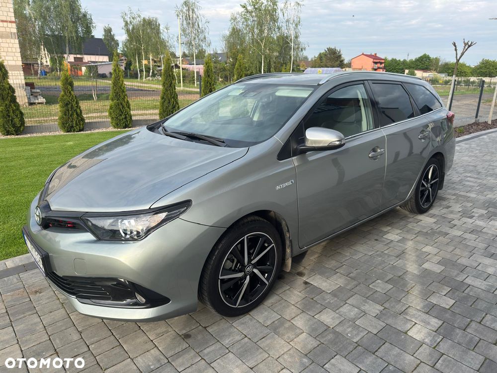 Toyota Auris - 1