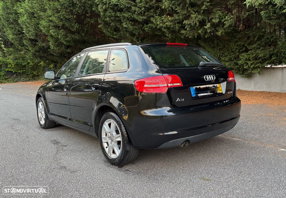 Audi A3 Sportback 1.6 TDI Attraction Business Line - 30