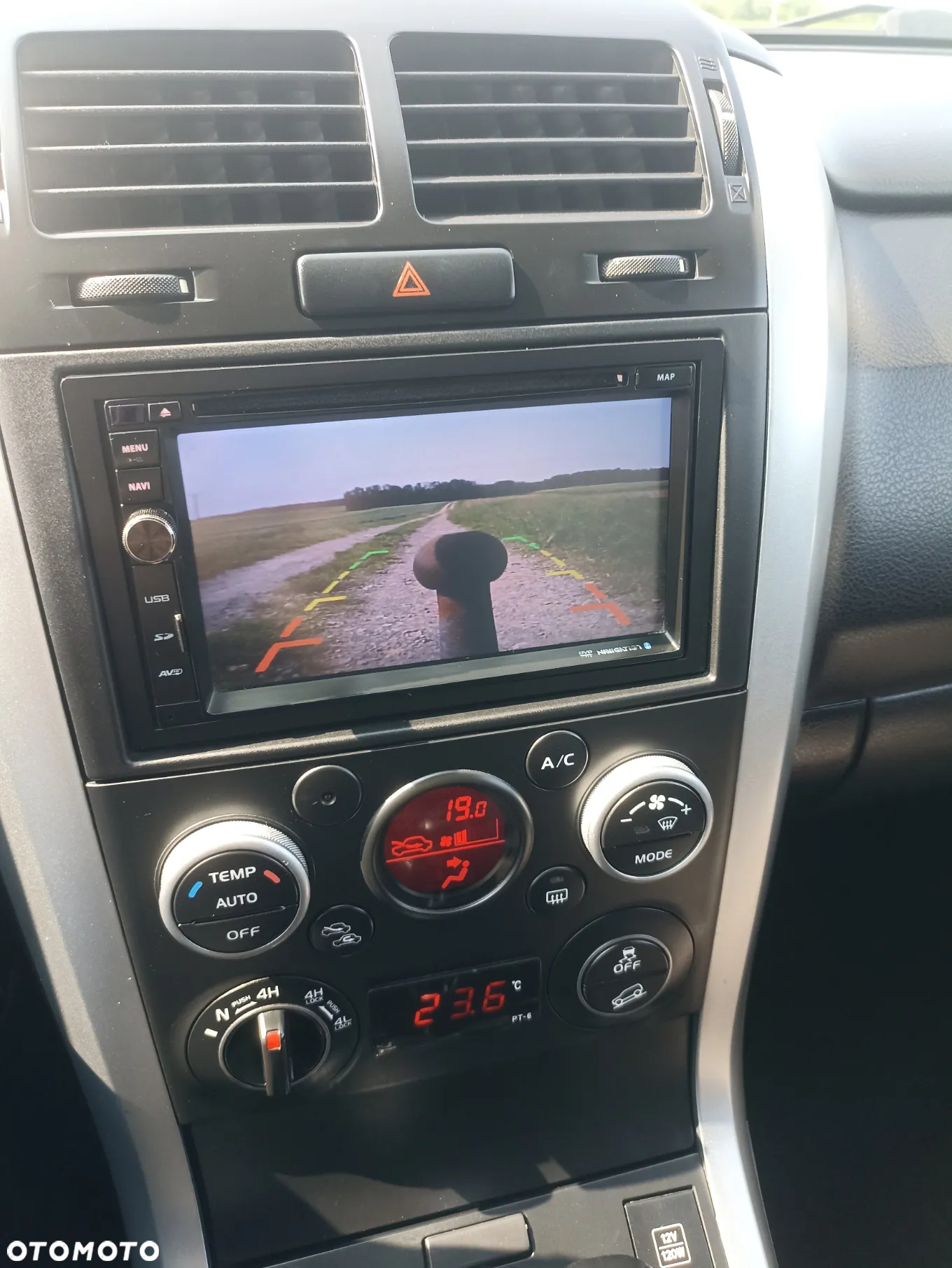 Suzuki Grand Vitara 2.4 Premium EU5 - 14