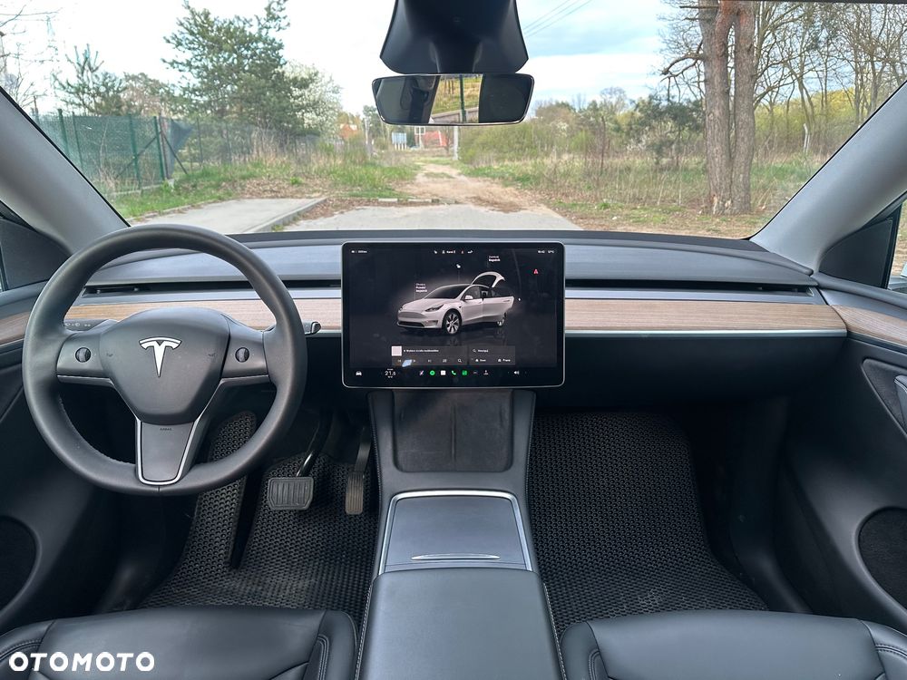 Tesla Model Y 79kWh Long Range RWD - 14