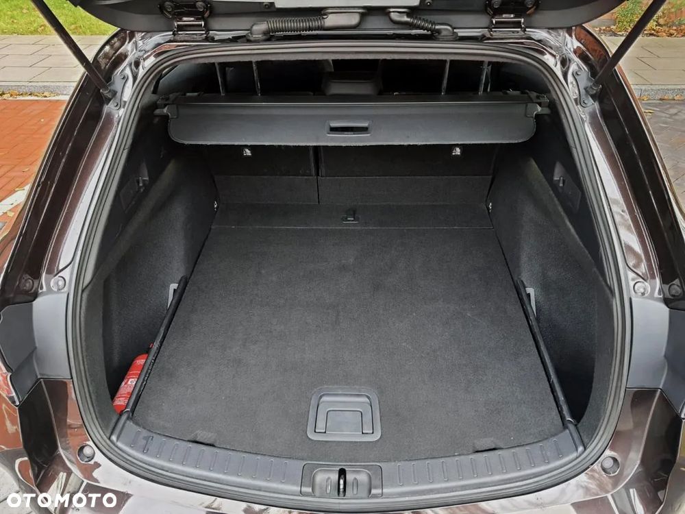 Toyota Corolla 1.8 Hybrid GPF Comfort - 23