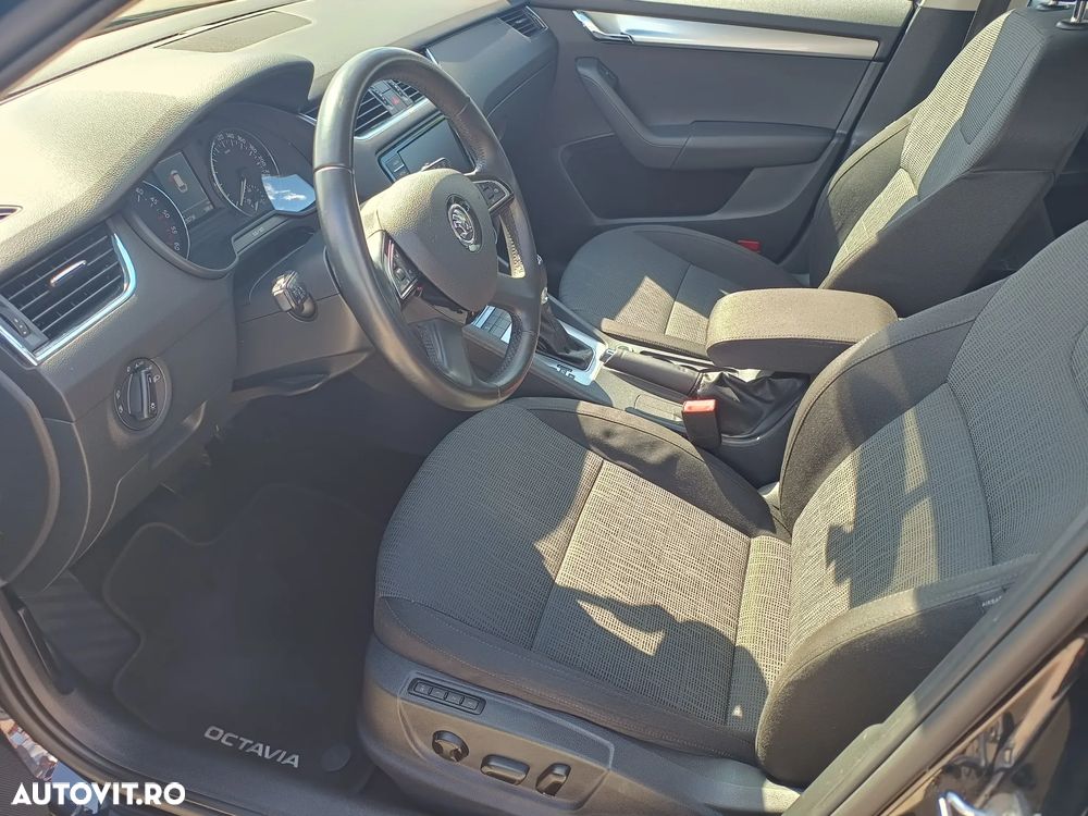 Skoda Octavia 2.0 TDI DSG Ambition - 18