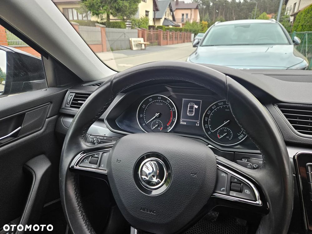 Skoda Superb 1.8 TSI Active DSG - 9