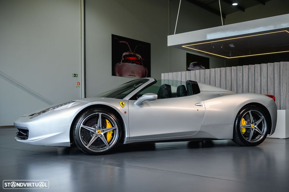 Ferrari 458 Italia Spider - 9