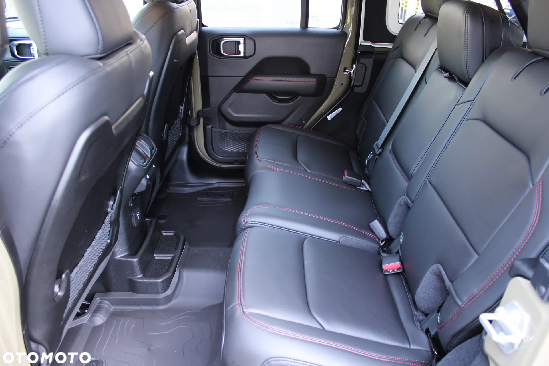 Jeep Wrangler Unlimited GME 2.0 Turbo Rubicon - 25