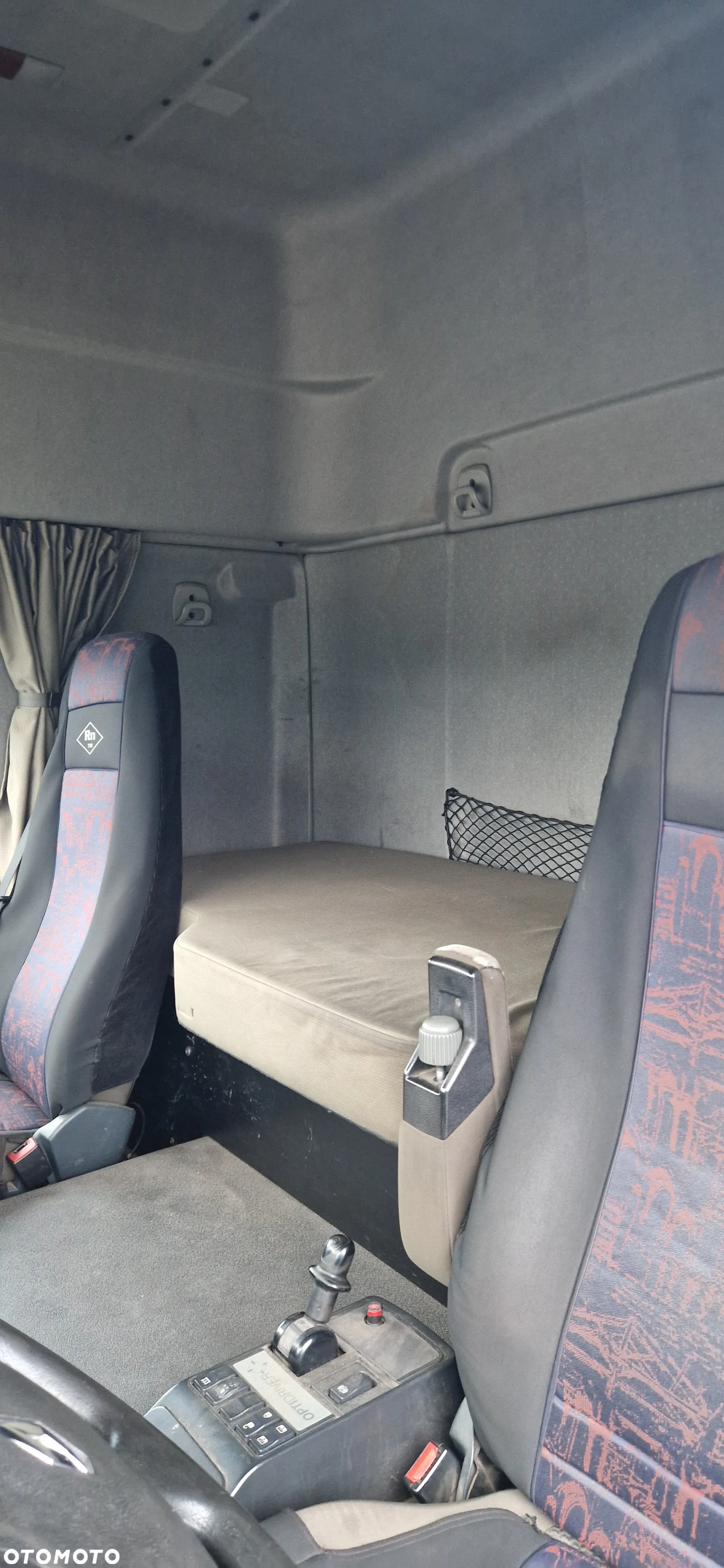 Renault Premium - 6
