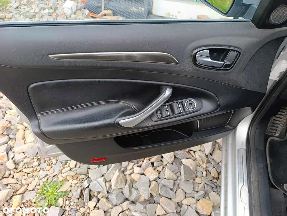 Ford Mondeo 2.0 TDCi Titanium - 2