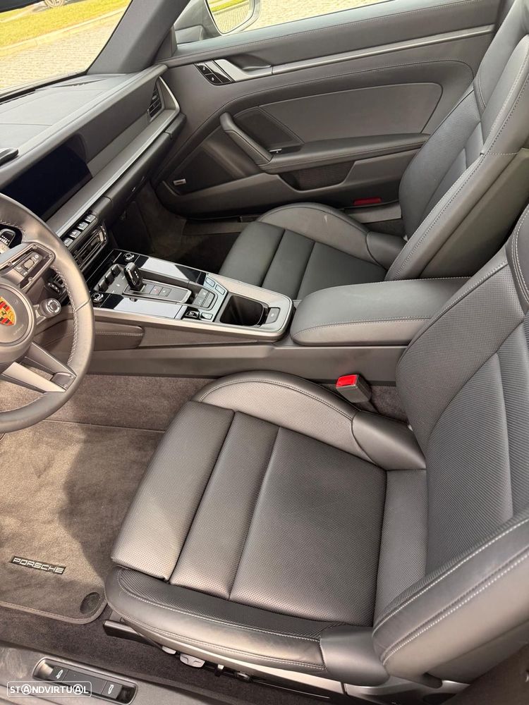 Porsche 911 Série F - 18