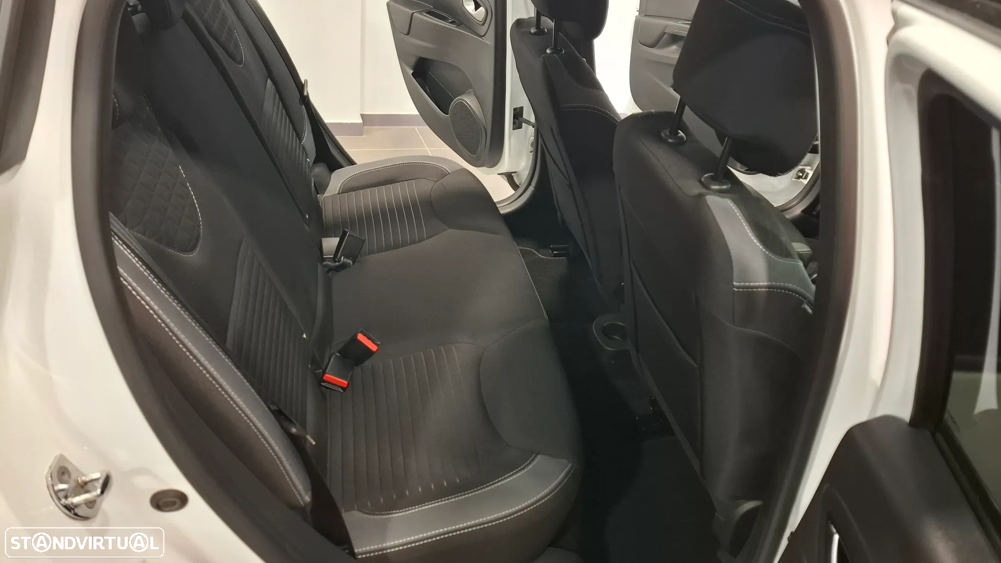 Renault Clio 0.9 TCe Limited Edition - 13