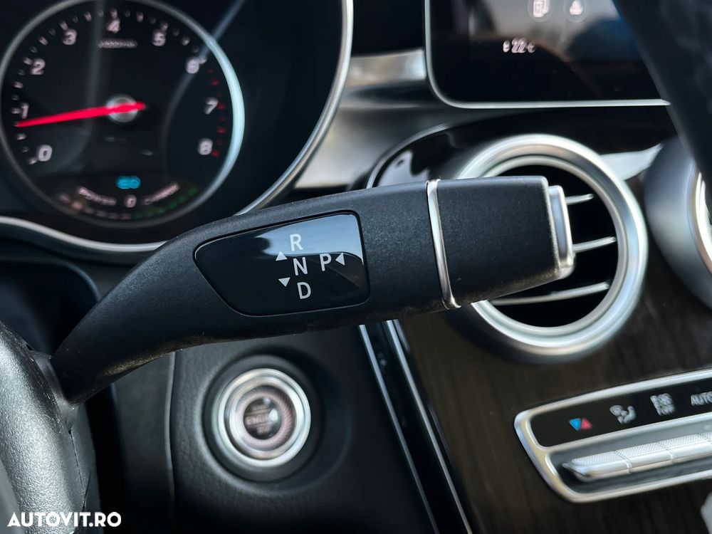 Mercedes-Benz GLC 300 4MATIC MHEV - 20