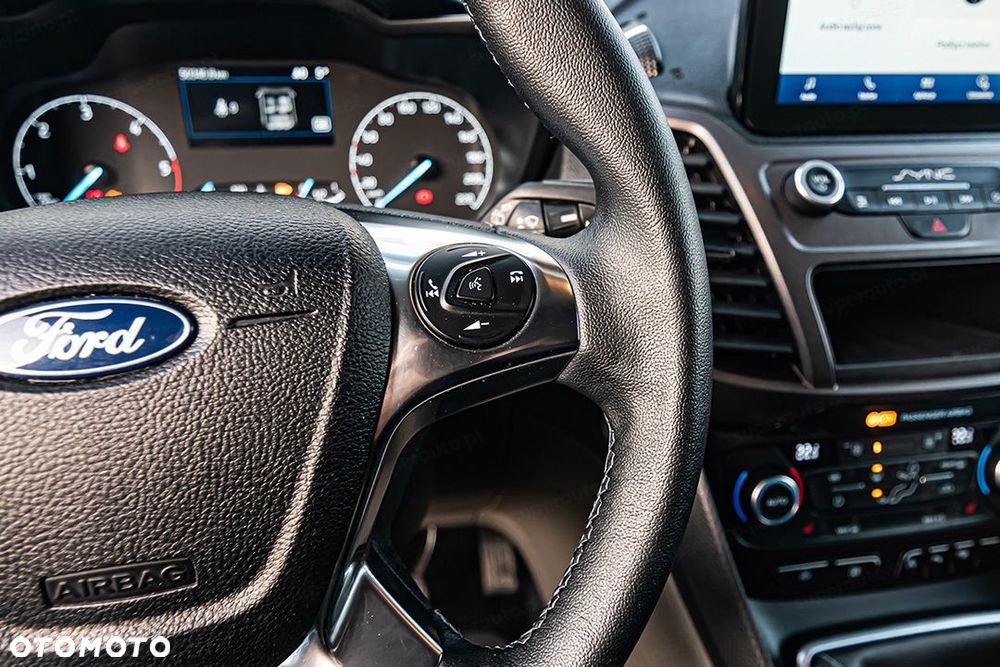Ford Transit Connect - 18