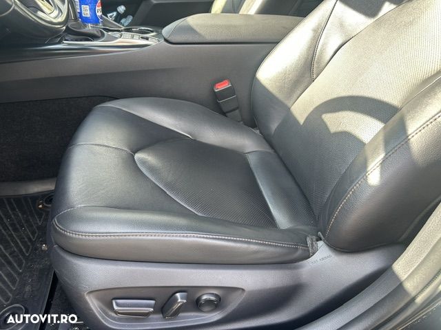 Toyota Camry - 13