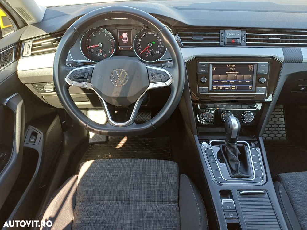 Volkswagen Passat 1.5 TSI ACT DSG Comfortline - 11