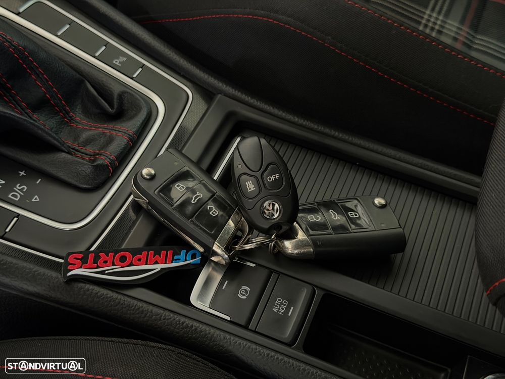 VW Golf GTI Performance BlueMotion DSG - 9