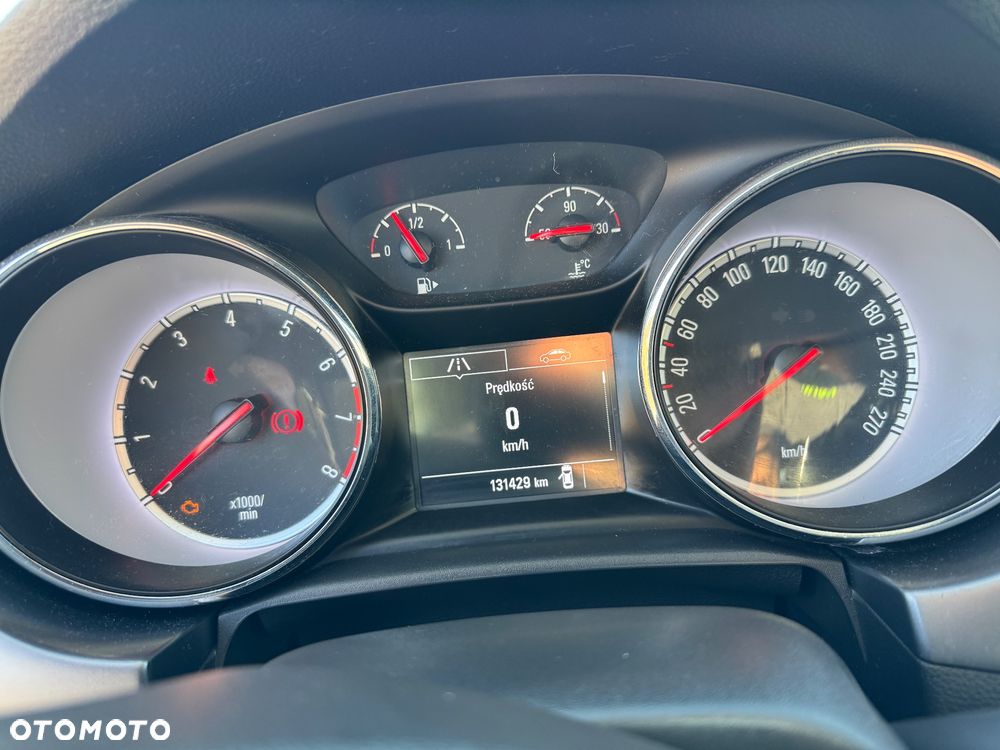 Opel Astra 1.4 T Enjoy - 11