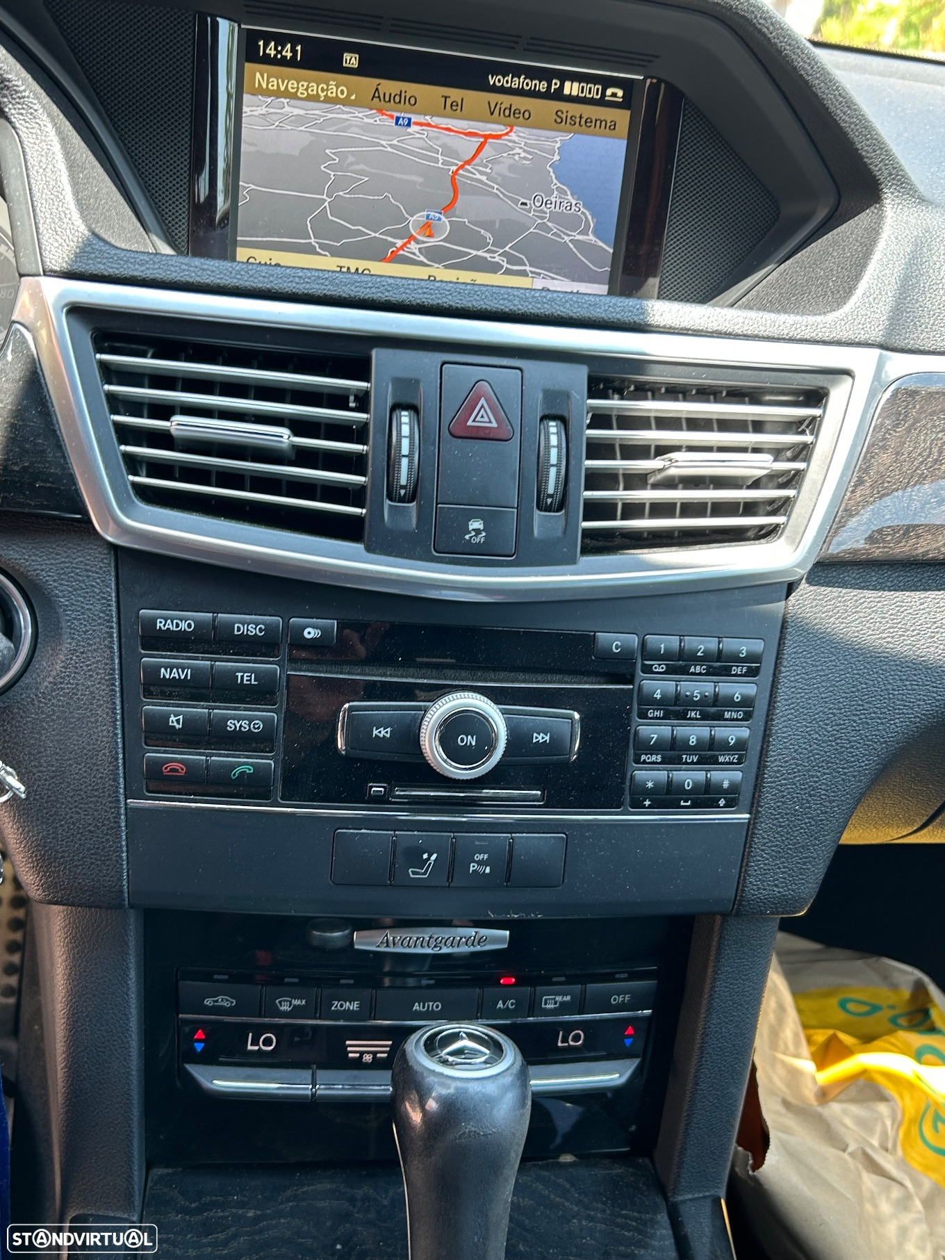 Mercedes-Benz E 250 CDi Avantgarde BlueEfficiency Auto. - 32