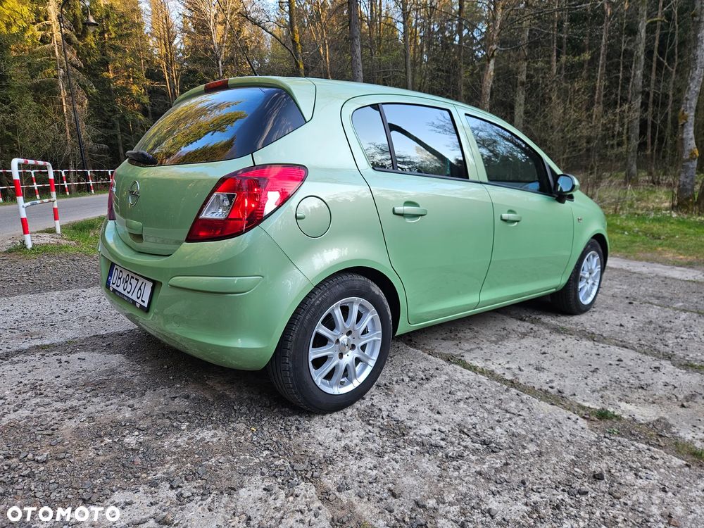 Opel Corsa - 16