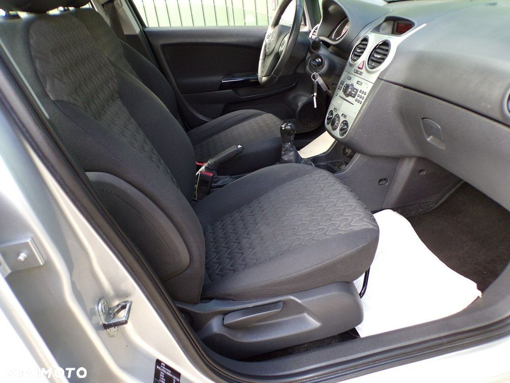 Opel Corsa - 29