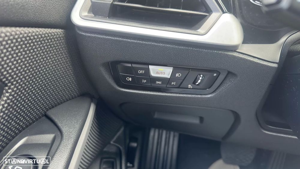 BMW 330 e Corporate Edition Auto - 13