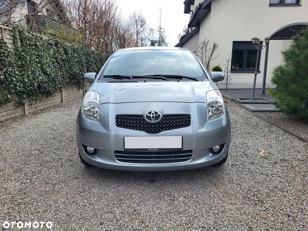 Toyota Yaris 1.3 VVT-i Cool - 2