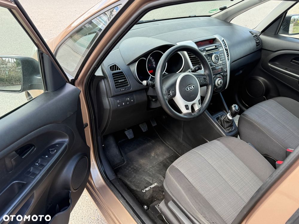 Kia Venga 1.6 CVVT ISG Edition 7 - 15