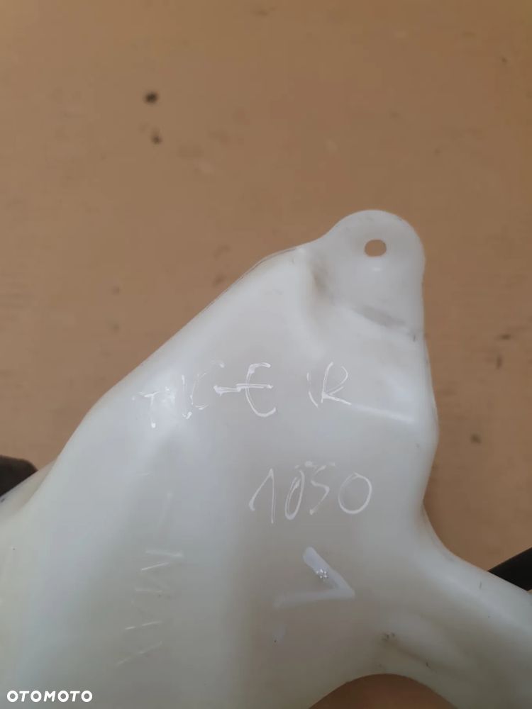 Zbiorniczek Płynu Wyrównawczego TRIUMPH TIGER 1050 - 3