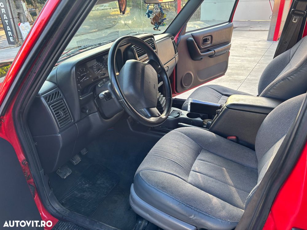 Jeep Cherokee - 6