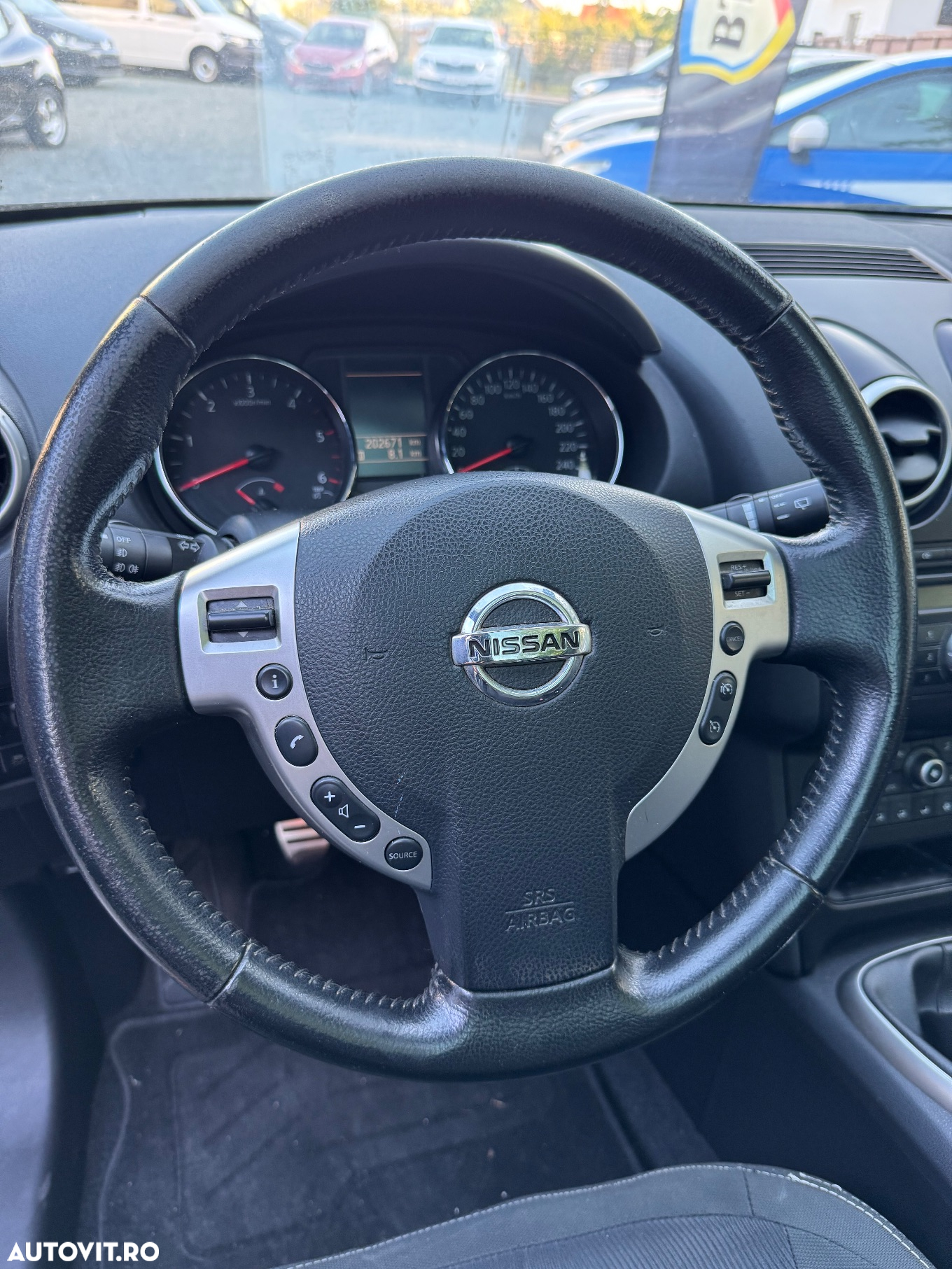 Nissan Qashqai 1.5 DCI 360 - 13