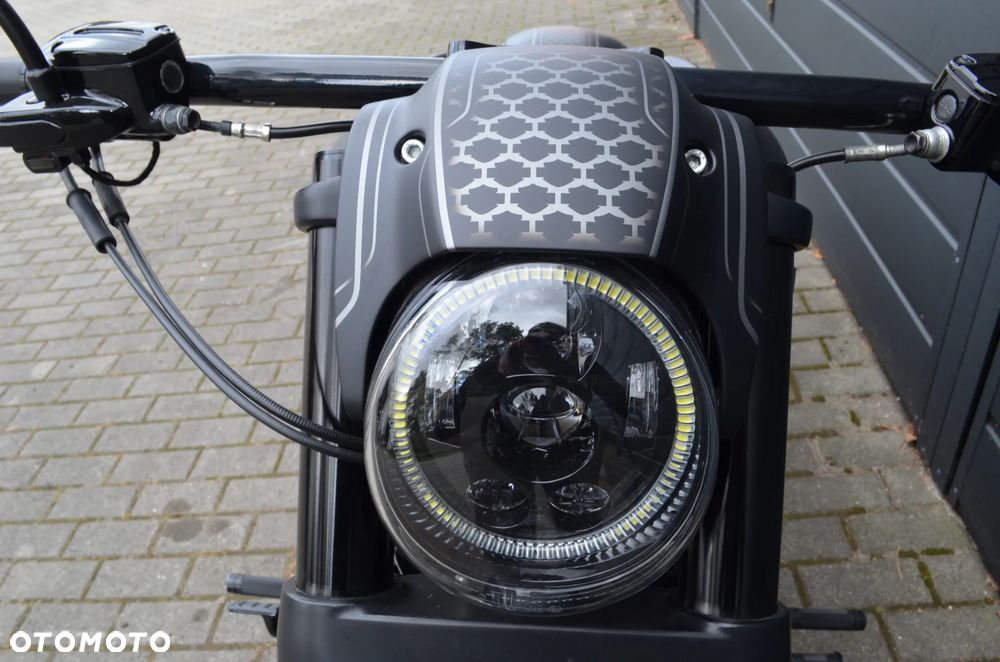 Harley-Davidson V-Rod Night Rod - 16