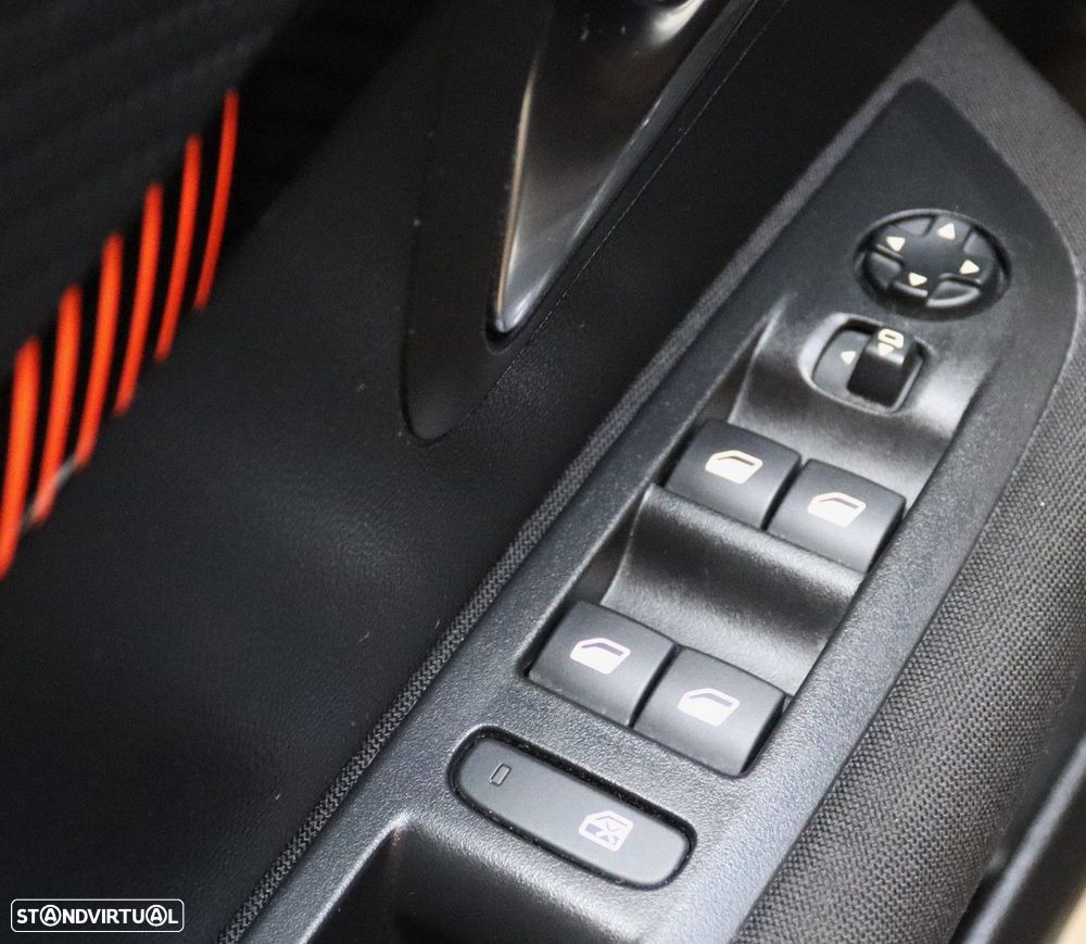 Peugeot 208 1.2 PureTech Active Pack - 10