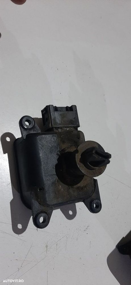 Robinet electronic reglare caldura 10R-036112 Otokar - 3