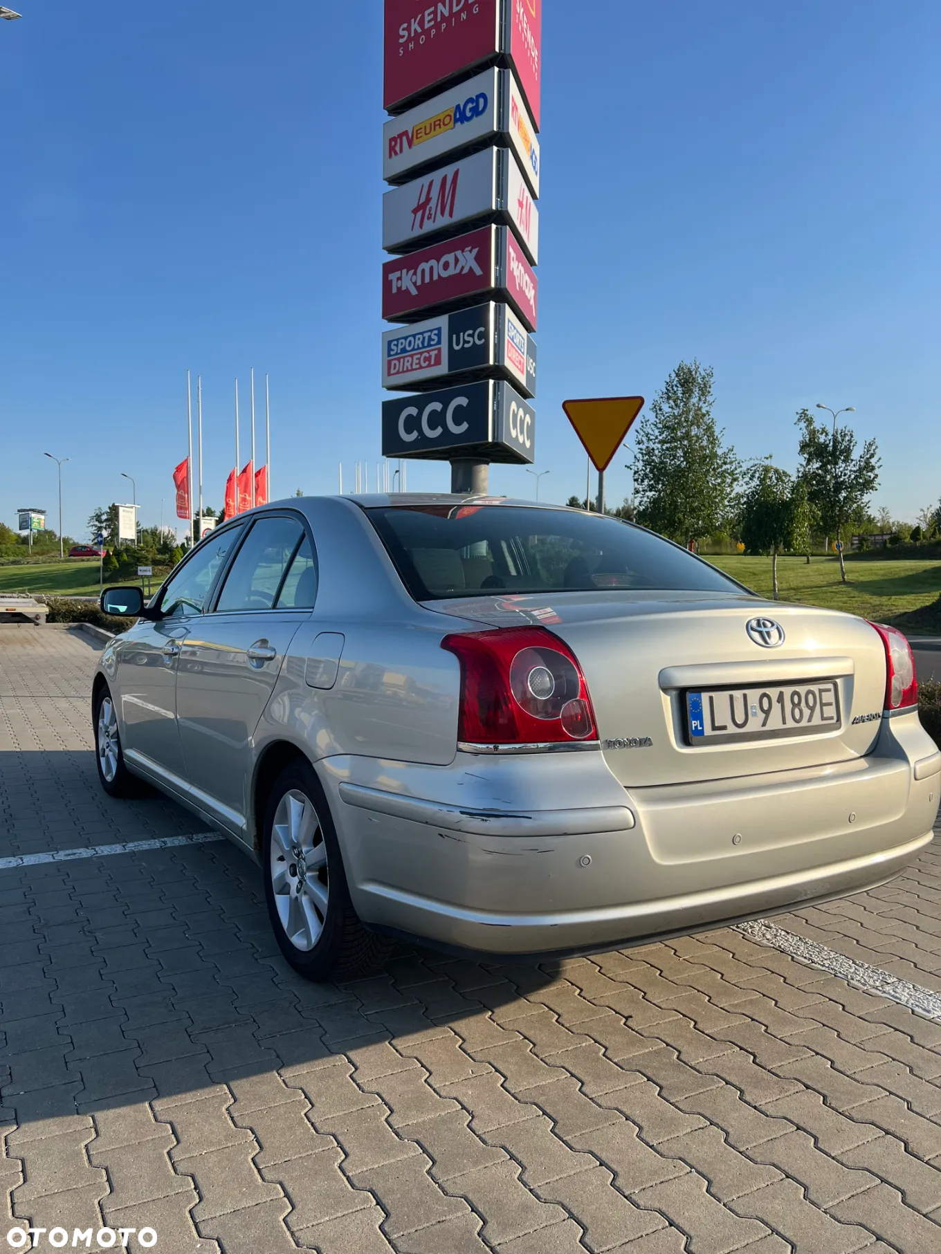 Toyota Avensis 1.8 VVT-i Sol - 8