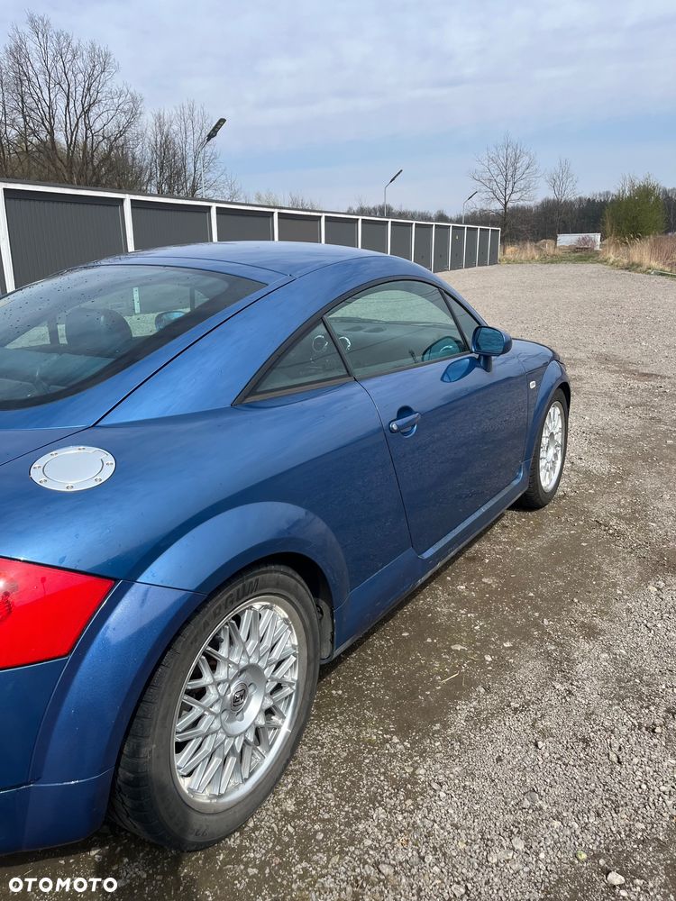 Audi TT Coupé 1.8T - 10