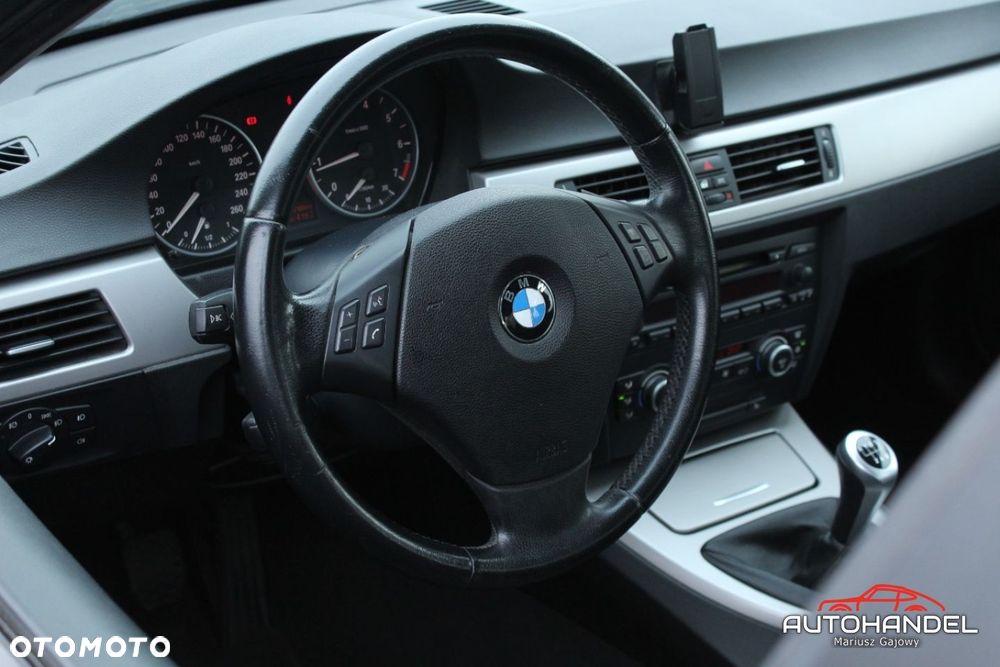BMW Seria 3 - 10
