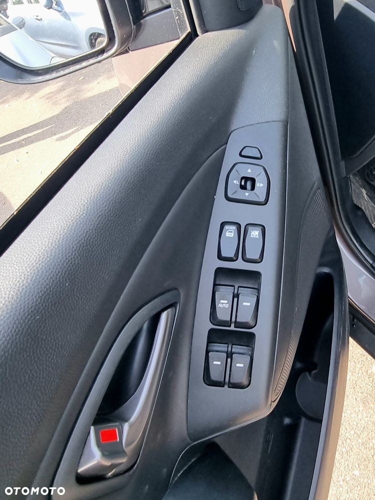 Hyundai ix35 2.0 2WD Automatik Trend - 12