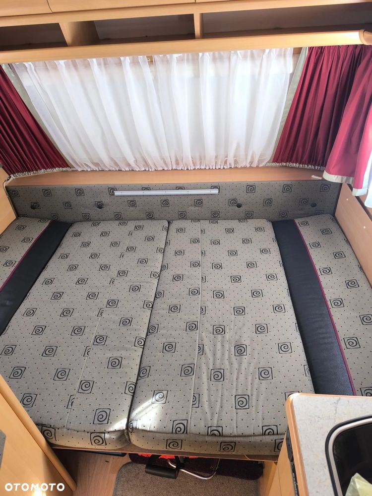 Dethleffs EF2 Camper - 7