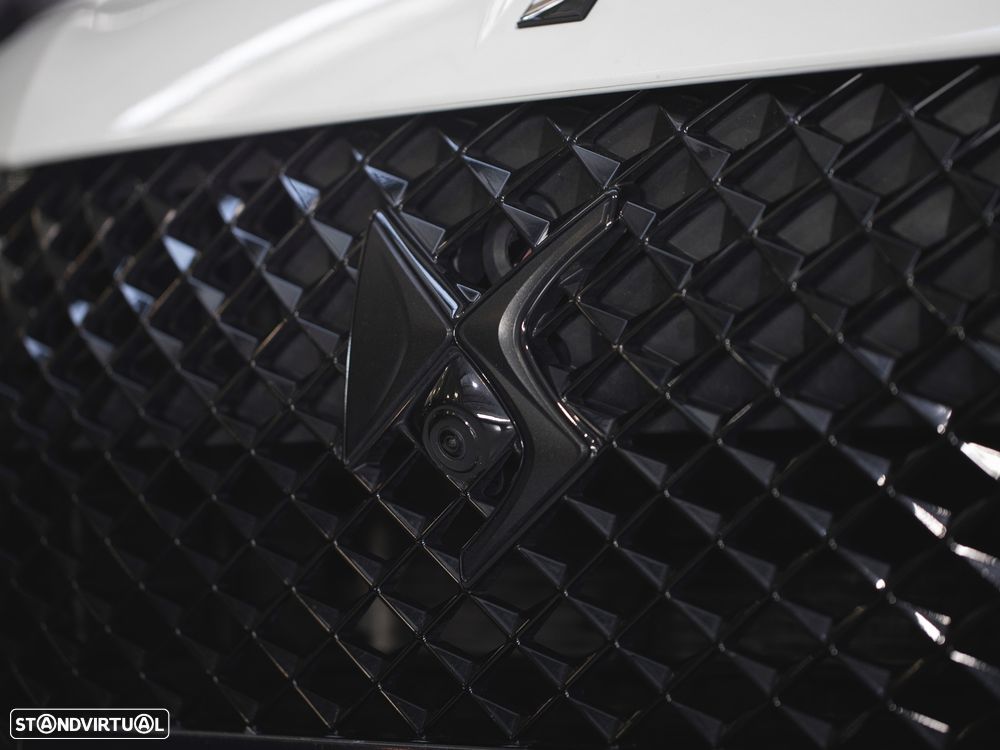 DS DS7 Crossback E-Tense Performance Line EAT8 - 11