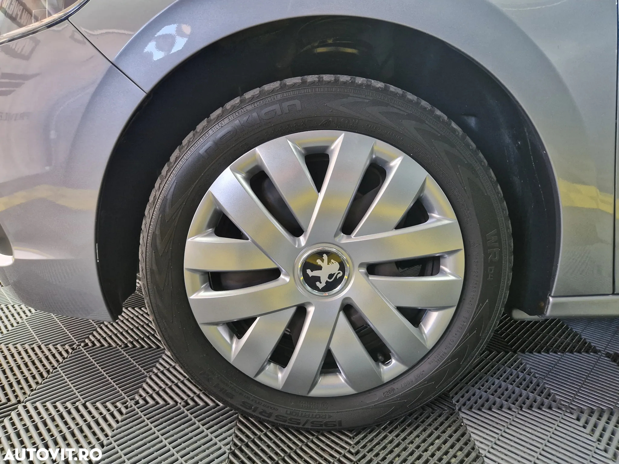 Peugeot 301 1.5 BlueHDI FAP Allure - 19