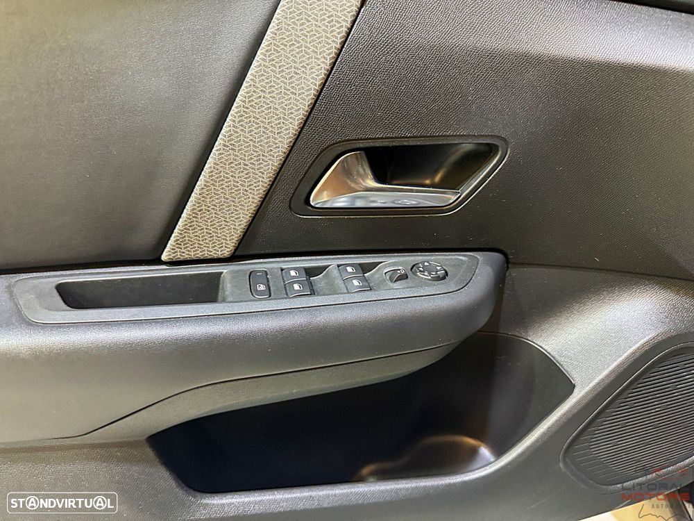 Citroën C4 1.2 PureTech Plus EAT8 - 18