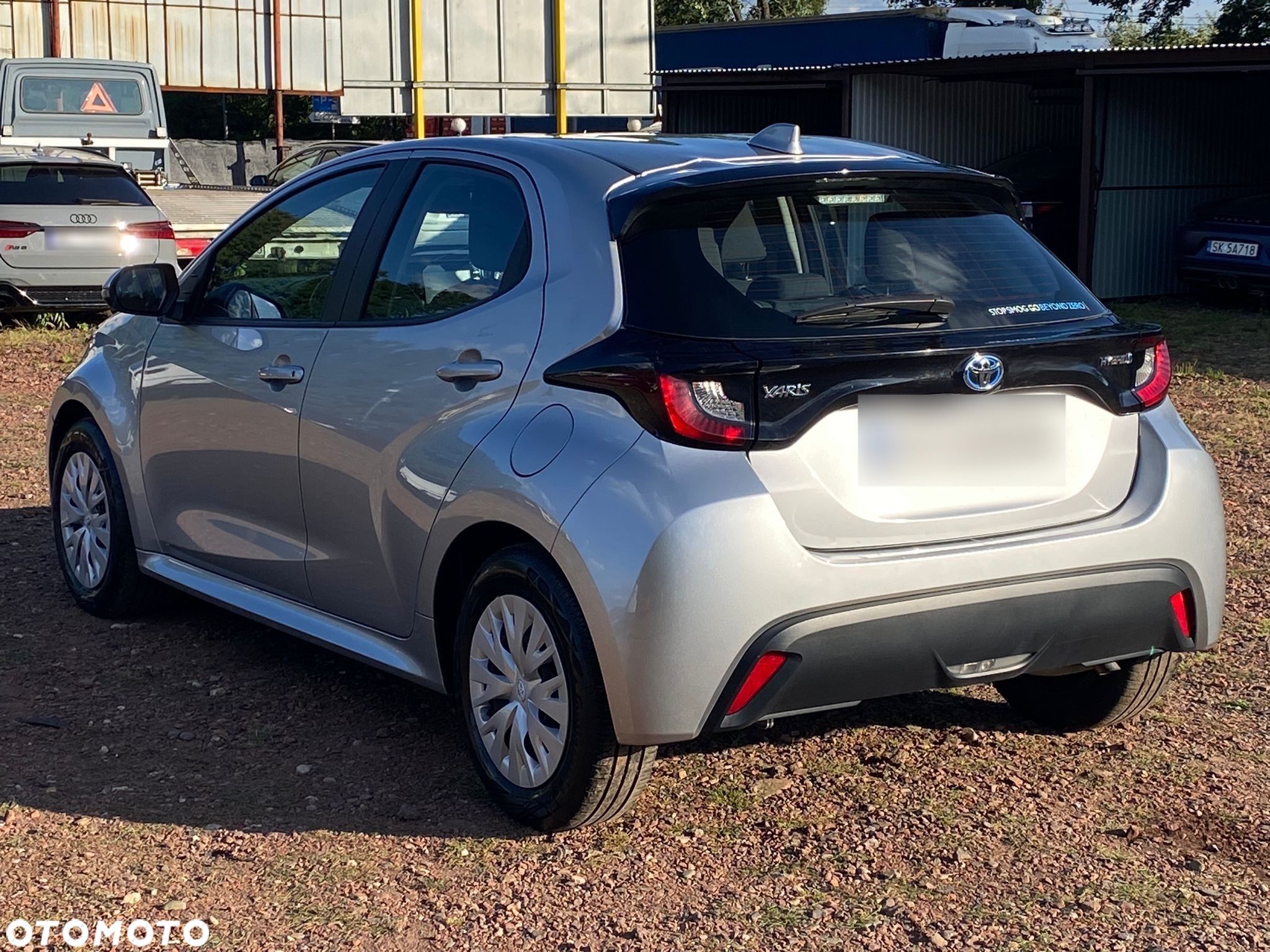 Toyota Yaris Hybrid 1.5 Active - 1