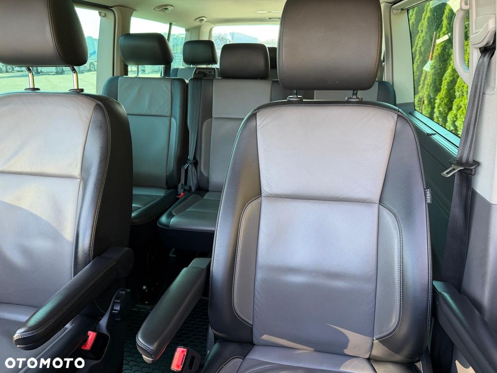 Volkswagen Caravelle - 20