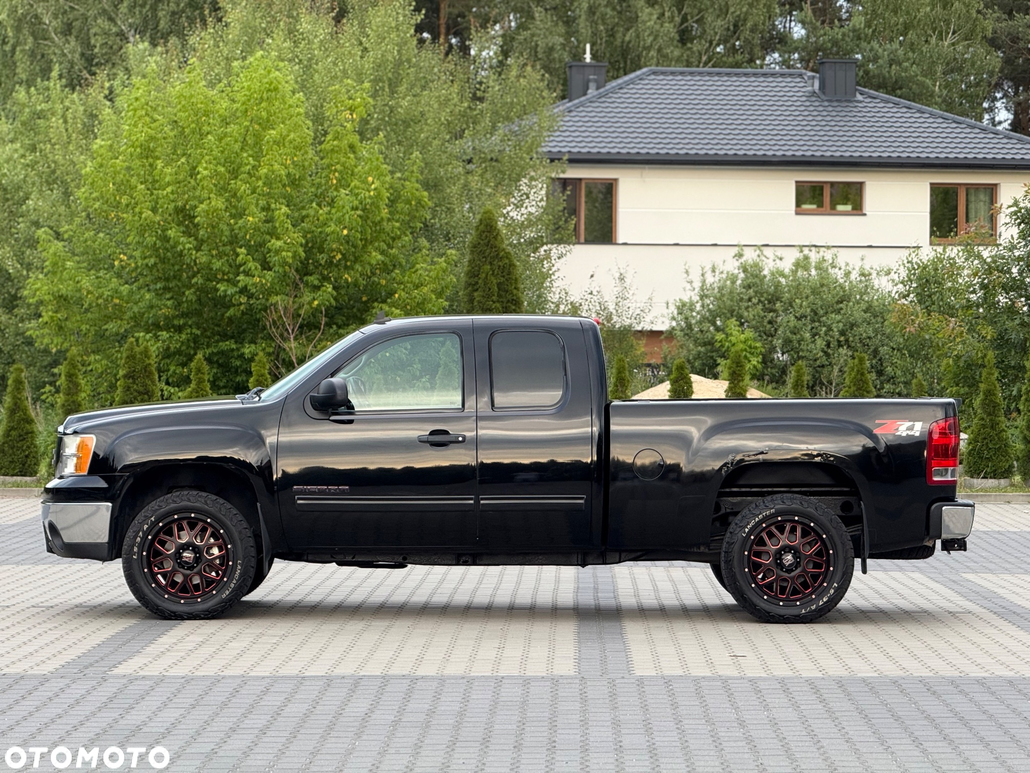 GMC Sierra - 8